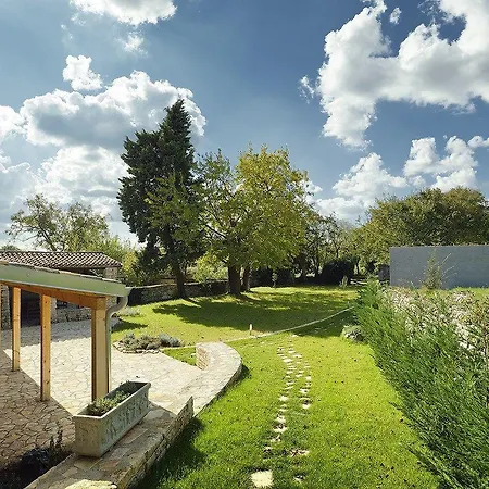 Krase Holiday home Svetvincenat